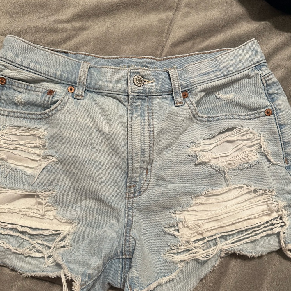 American eagle Light Wash Distressed Jean Shorts